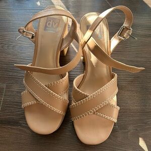 Like new Dolce Vita heeled sandal
